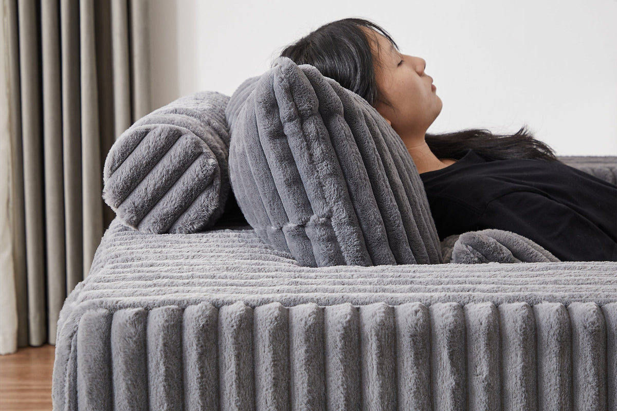 OPHELIA 55" Lounge Chair