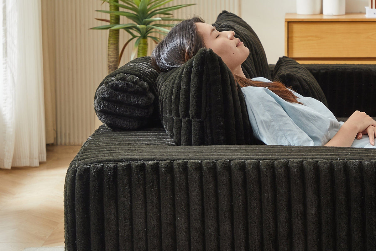 OPHELIA 87" Oversized Sofa