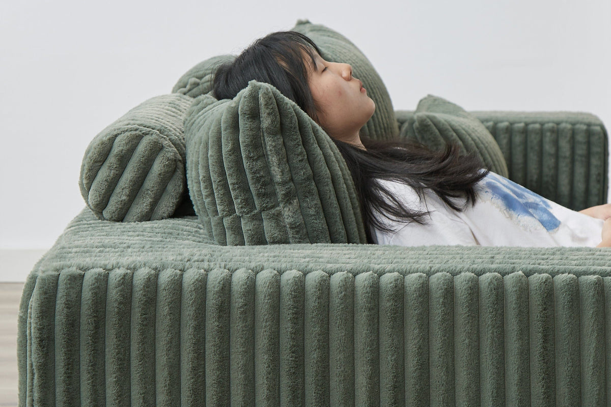 OPHELIA 87" Oversized Sofa