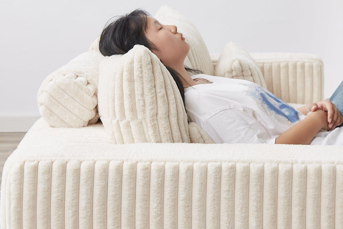 OPHELIA 87" Oversized Sofa