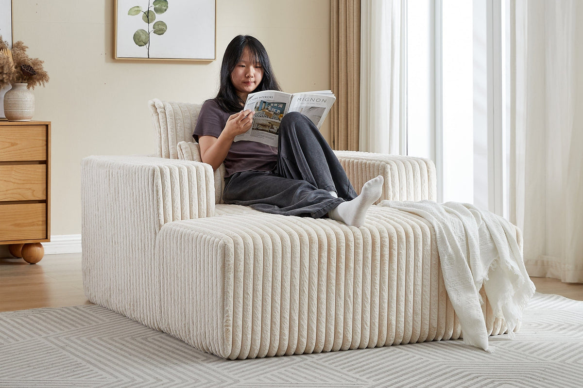 OPHELIA 49" Lounge Chair