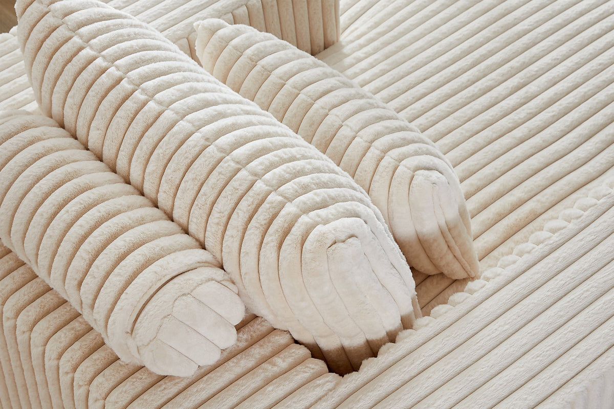 OPHELIA 49" Lounge Chair