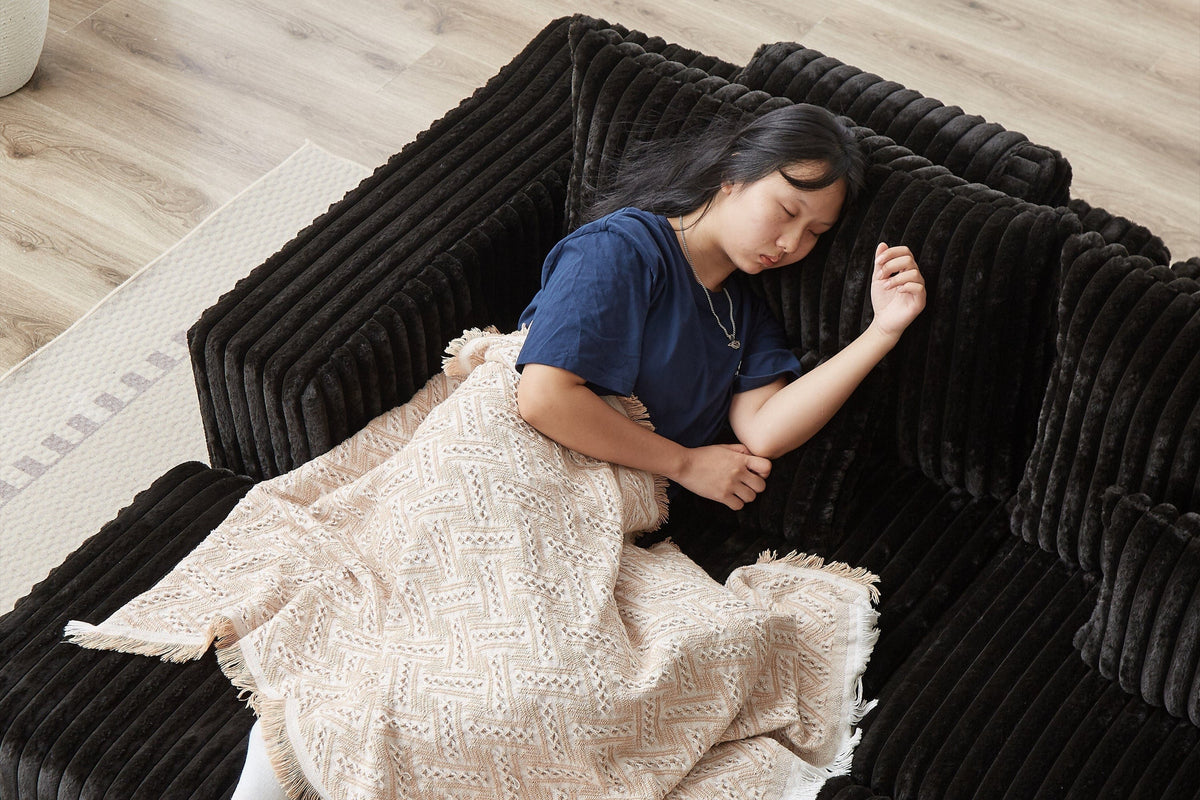 OPHELIA 87" Oversized Sofa