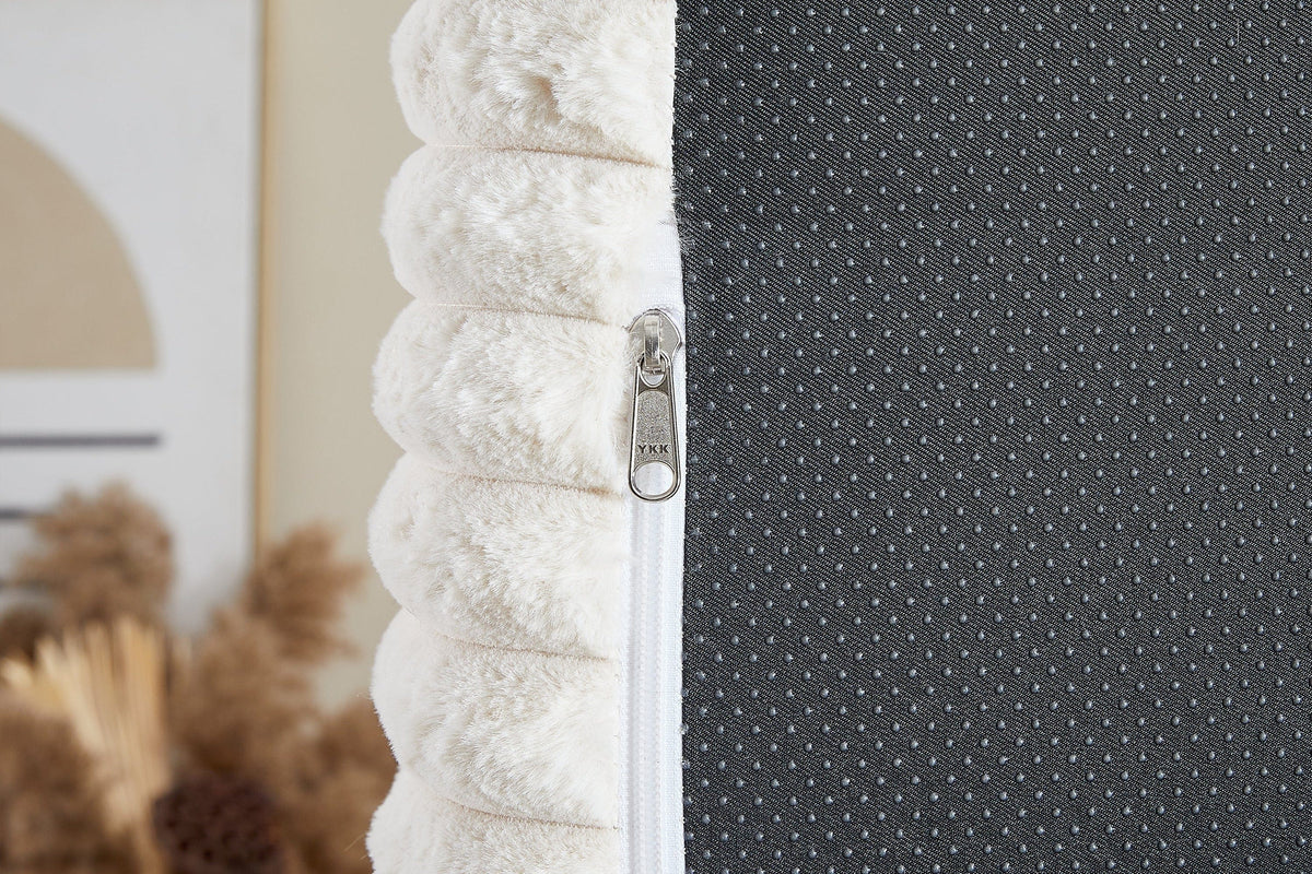 OPHELIA 49" Lounge Chair