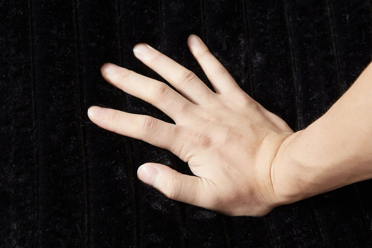 OPHELIA 55" Lounge Chair