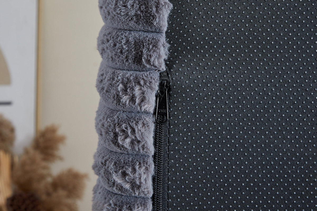 OPHELIA 49" Lounge Chair