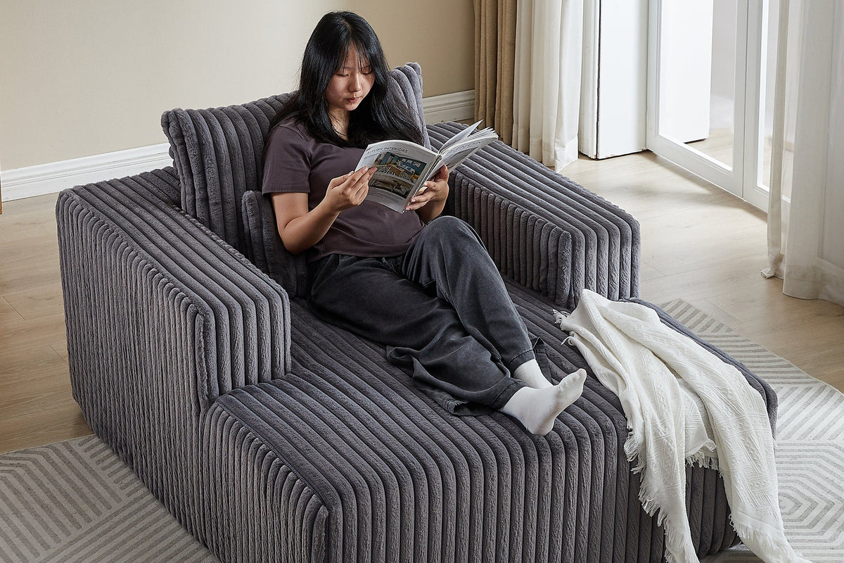 OPHELIA 49" Lounge Chair