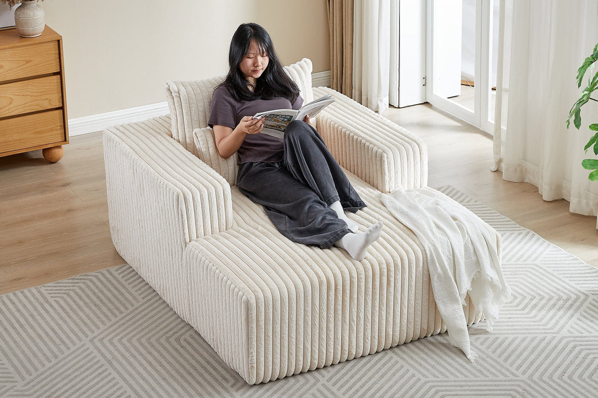 OPHELIA 49" Lounge Chair