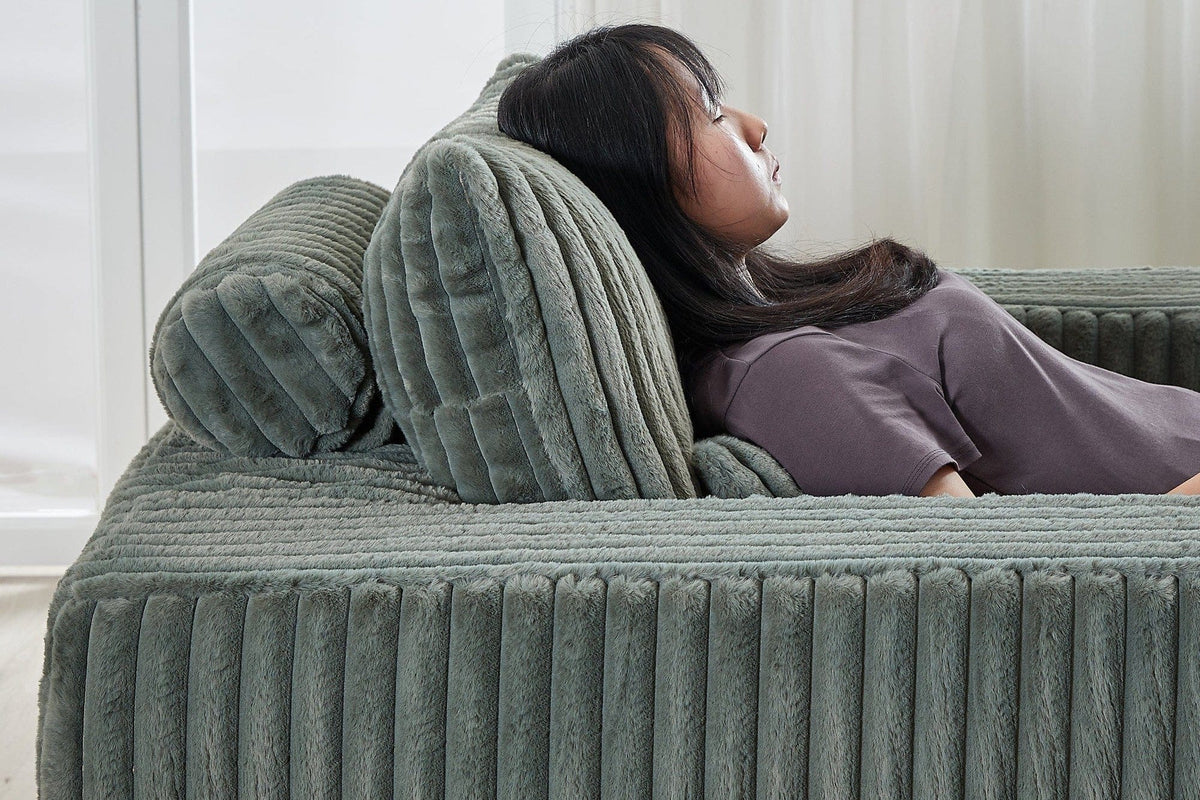 OPHELIA 49" Lounge Chair